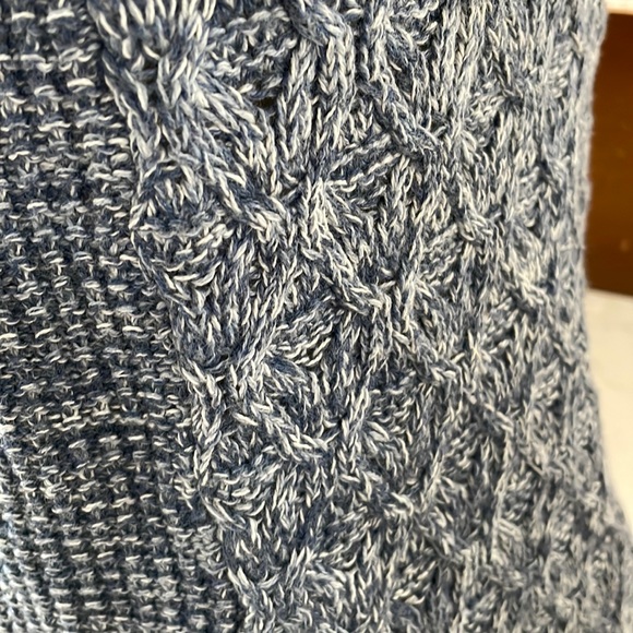 Jeanne Pierre- ladies  crochet sweater - Picture 4 of 5